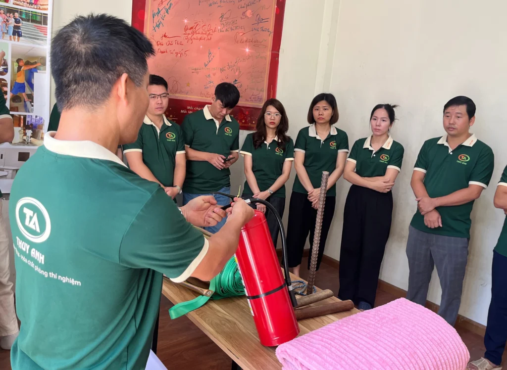 Tập huấn PCCC tại Thùy Anh Lab cung cấp nhiều kiến thức bổ ích