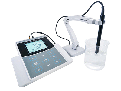 may-do-pH-PC800-APERA Máy đo để bàn PC800 APERA (đo pH/mV/độ dẫn/TDS/Độ mặn/Trở kháng/Nhiệt độ)