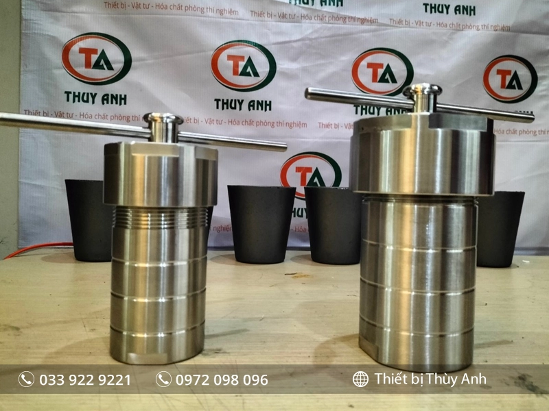 Lò phản ứng thủy nhiệt (Bình thủy nhiệt)